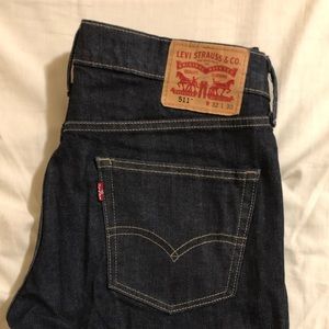 Levi's 511 dark blue jeans 32x30